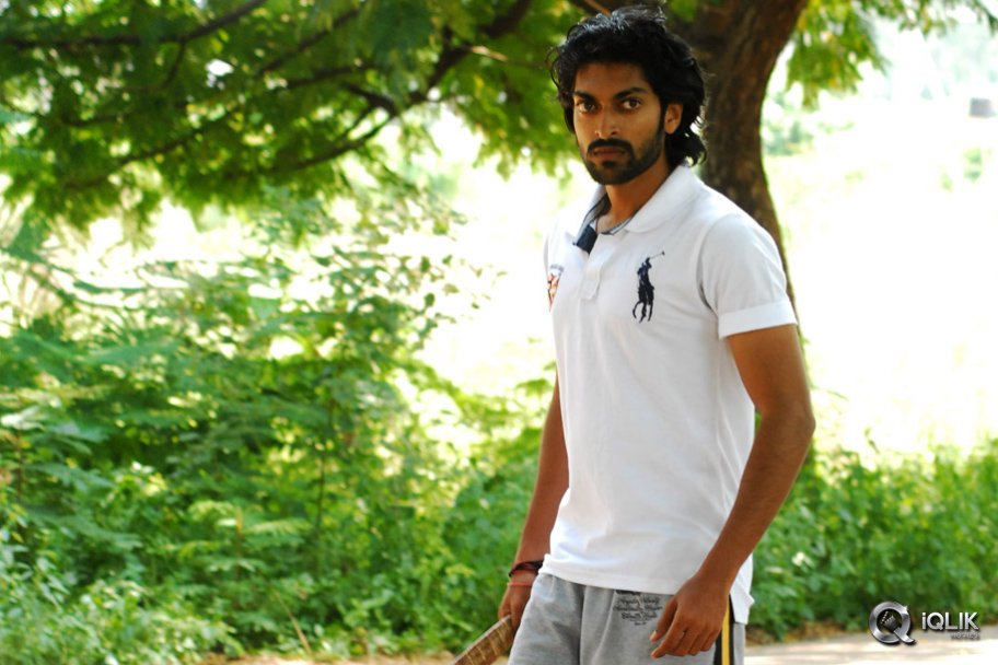 Undhile Manchi Kalam Mundhu Mundhuna